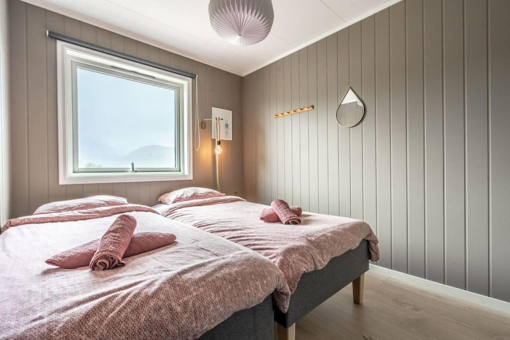 Villa Sundet Lofoten Holiday House à Sund  Extérieur photo